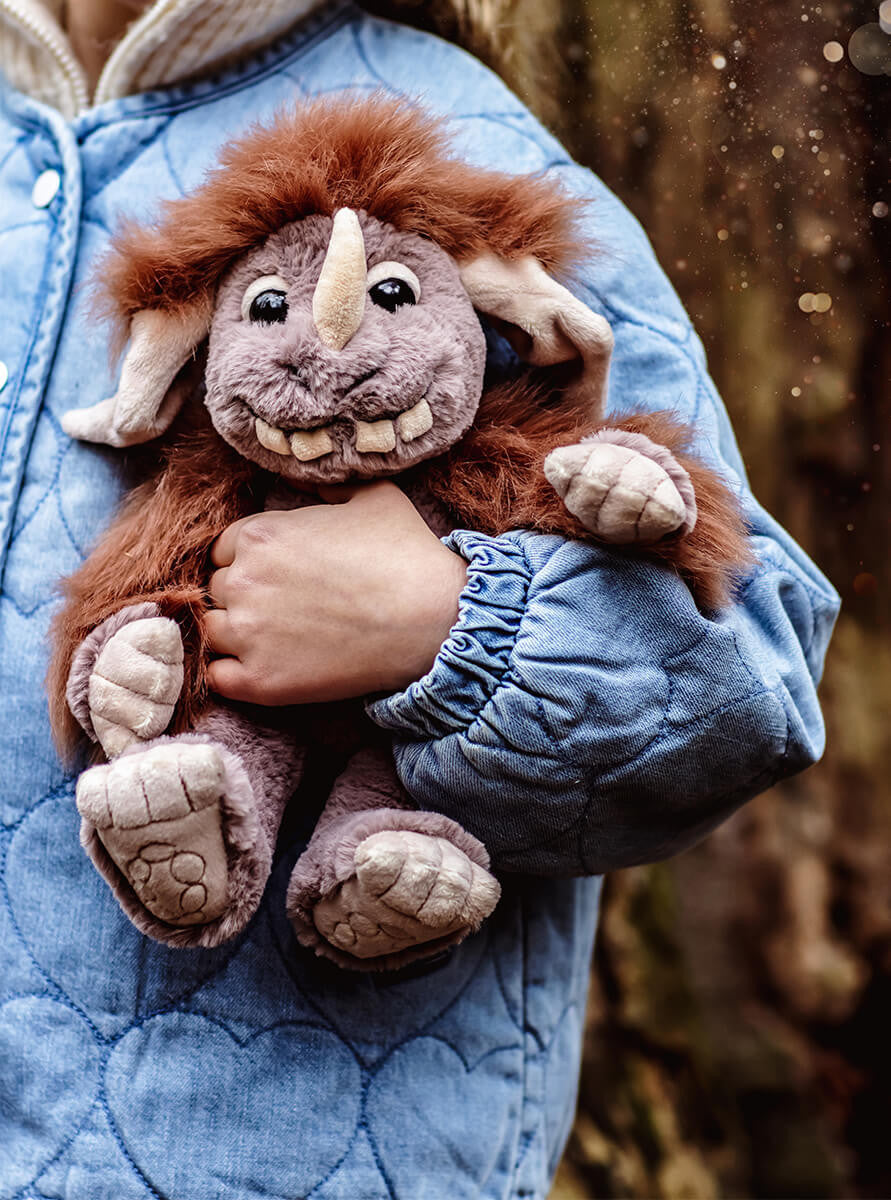 Charlie Bears Jätti Pehmolelu Pebble 20cm