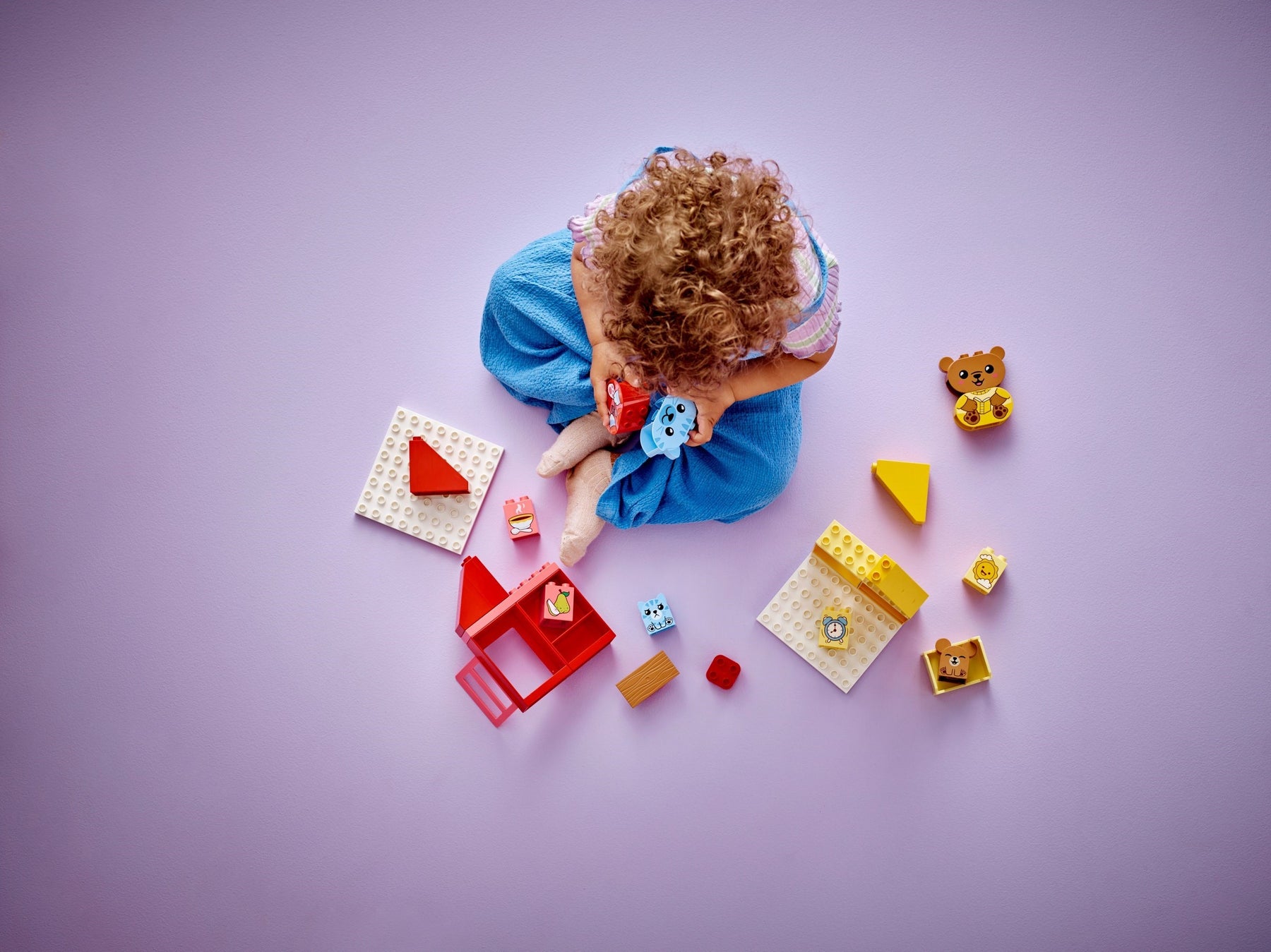 LEGO Duplo 10414 Päivätoimet: Ruokailu ja Nukkumaanmeno