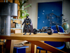 LEGO Batman 76273 Rakennettava BatmanTM-hahmo ja Batpod-pyörä
