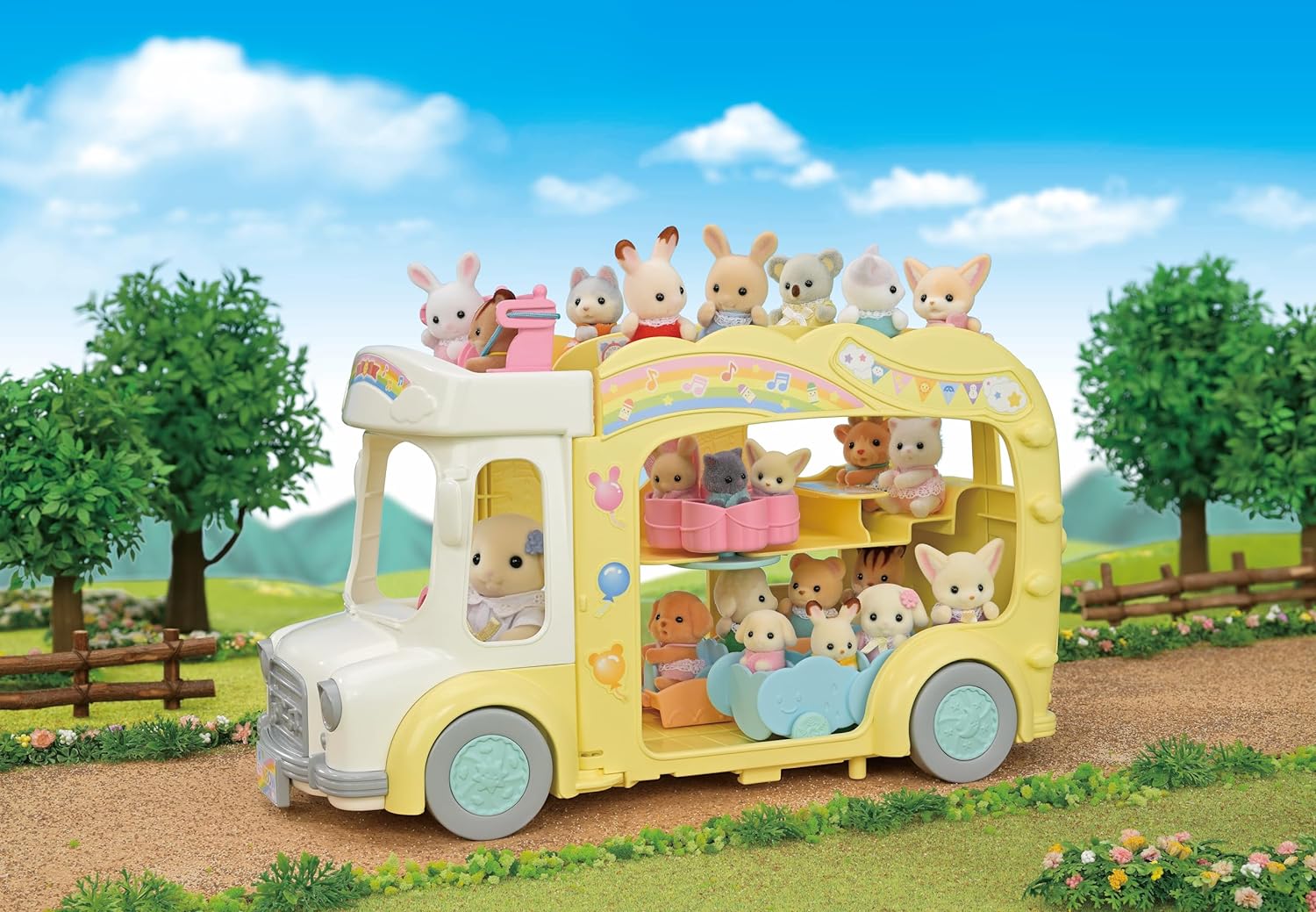 Sylvanian Families 5744 Avattava 3-Kerrosbussi Leikkipuistolla
