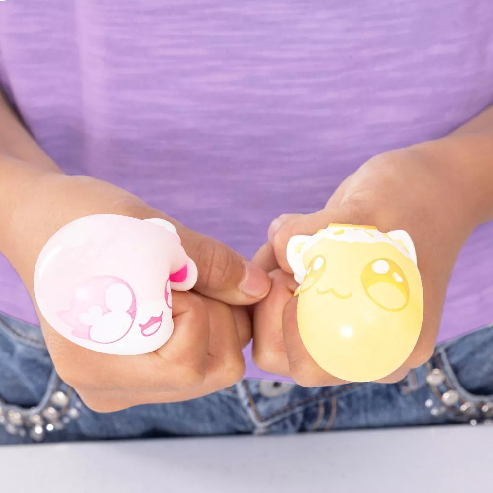 Aphmau MeeMeows Mystery Squishy Bakery