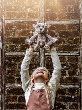 Charlie Bears Gargoyle/Fantasiahahmo Moat Pehmolelu 20cm