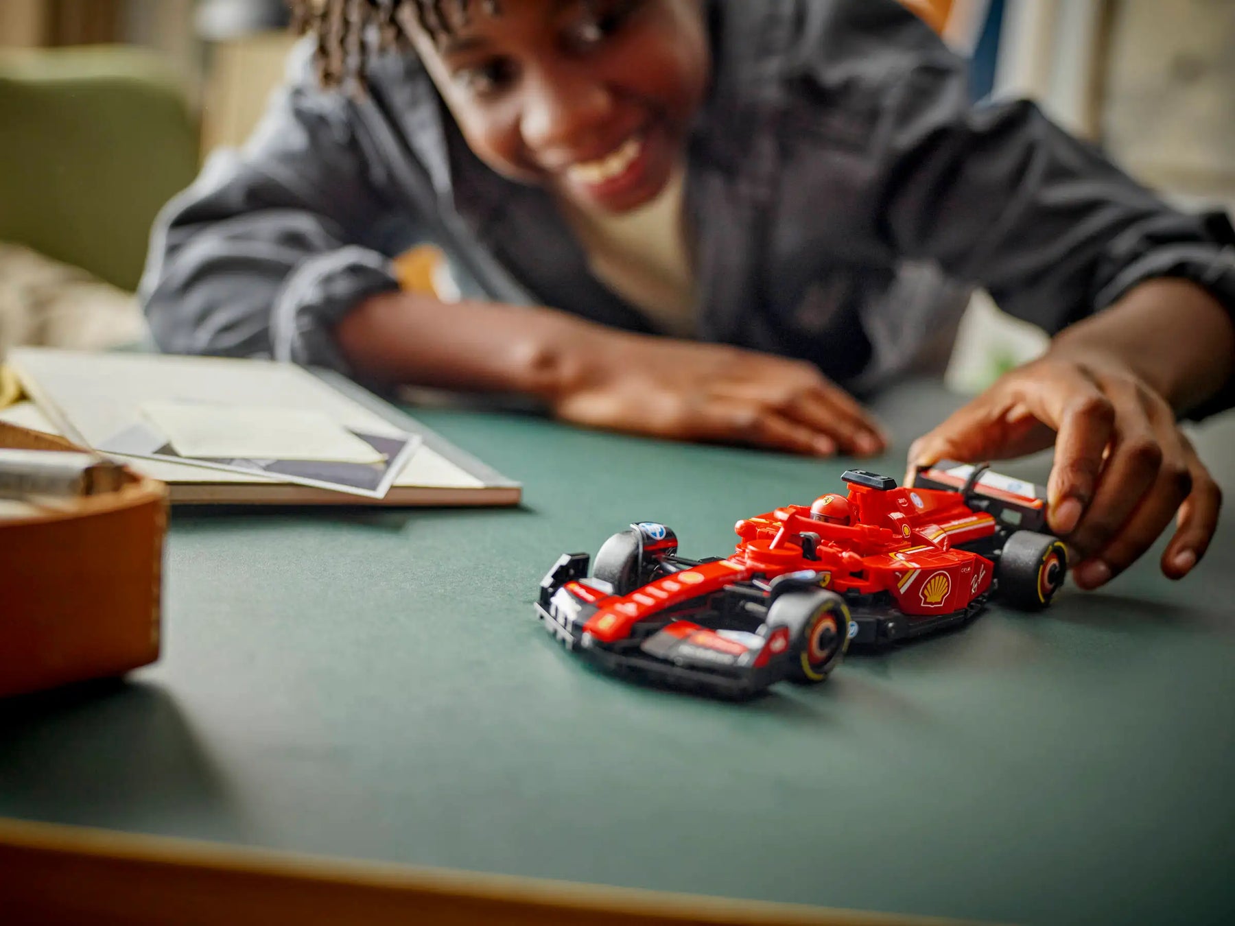 LEGO 77242 Ferrari SF-24 F1® ‑kilpa-auto