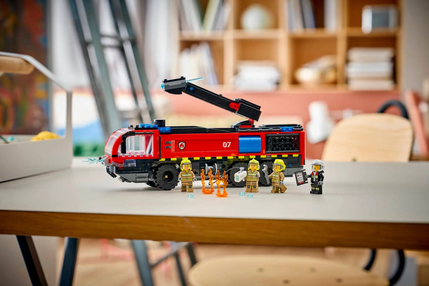 LEGO City 60499 Lentokentän Paloauto