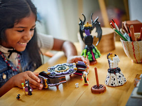 LEGO Disney 43262 Pahattaren ja Cruella de Vilin Mekot