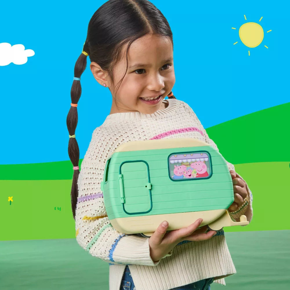 Pipsa Possu Kolme Pientä Possua (Pipsa, Jyri, Evie) ja Matkailuvaunu