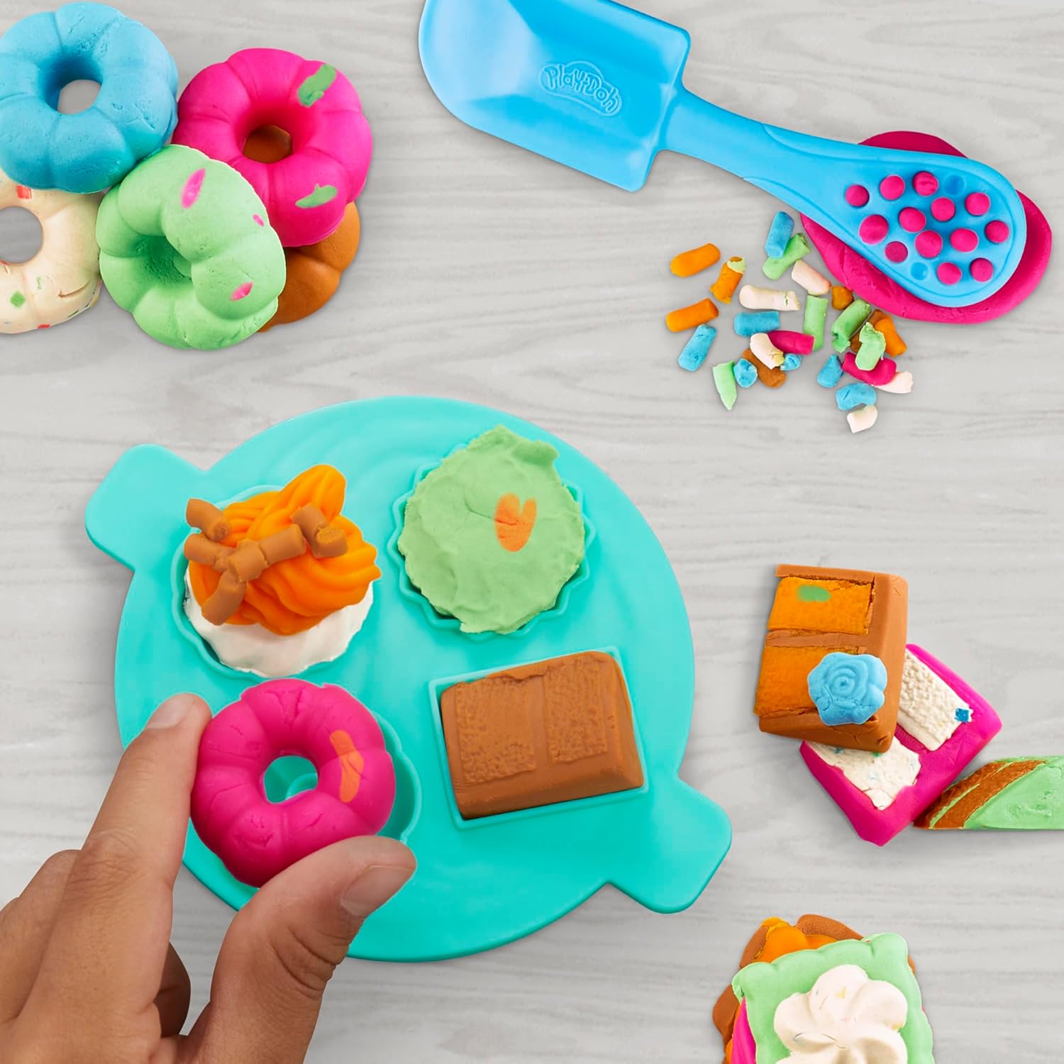 Play-Doh Muovailuvaha Magical Mixer Leikkisetti
