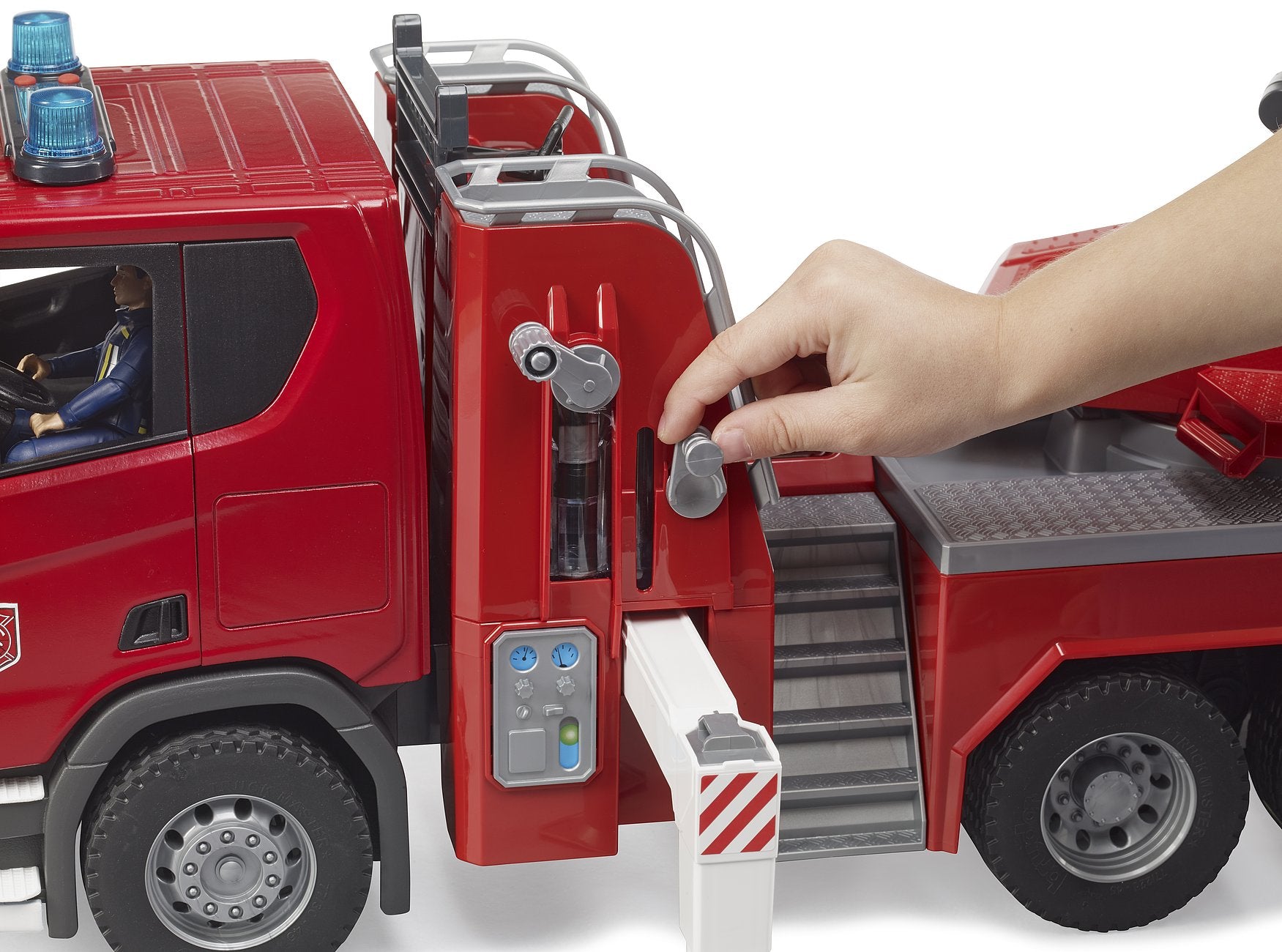 Bruder Scania Super 560R Paloauto Vesipumpulla, Valoilla ja Äänillä 
